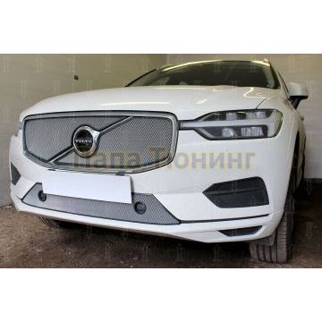 Защита радиатора Volvo XC60 2017- (Momentum) (2 части) chrome верх