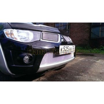 Защита радиатора Mitsubishi L200 2010-2013/Mitsubishi Pajero Sport 2008-2013 chrome низ PREMIUM