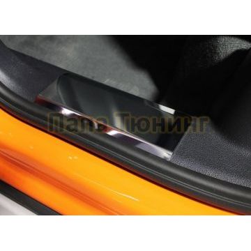 Накладки на пластиковые пороги (лист зеркальный) 4шт ТСС для Audi Q3 2019-