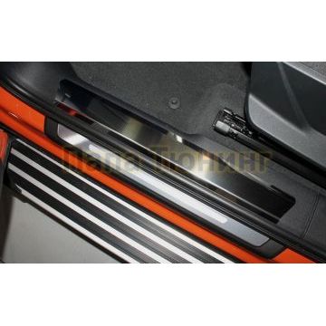 Накладки на пластиковые пороги (лист зеркальный) 4шт ТСС для Audi Q3 2019-