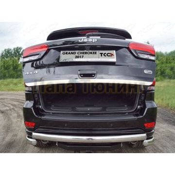 Накладка на заднюю дверь (лист зеркальный) ТСС для Jeep Grand Cherokee 2017-