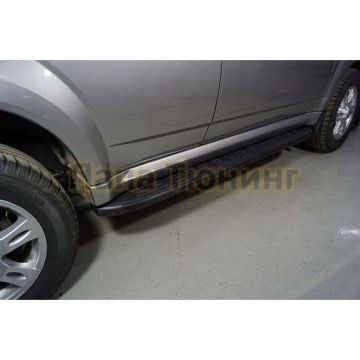 Пороги алюминиевые с пластиковой накладкой (карбон черные)  1720 мм ТСС для Haval H5 2020-2024