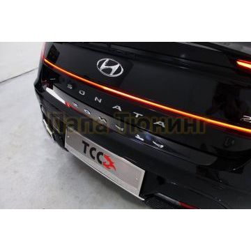 Накладка на задний бампер (лист зеркальный) ТСС для Hyundai Sonata 2020-