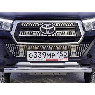 Решётка радиатора верхняя (лист) ТСС для Toyota Hilux Exclusive 2018-