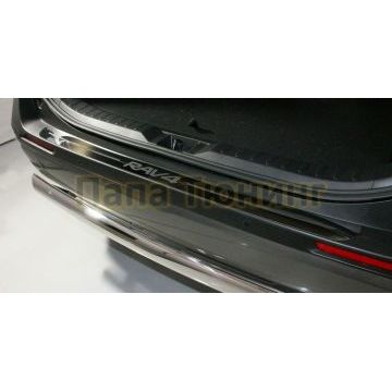 Накладка на задний бампер (лист зеркальный надпись RAV4) ТСС для Toyota RAV4 2019-