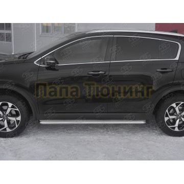 Пороги труба d42 С листом (Лист нерж, проф. нерж)(Вариант3) РусСталь для Kia Sportage 2018-2021