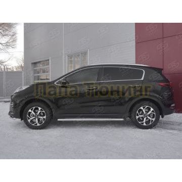 Пороги труба d42 С листом (Лист нерж, проф. нерж)(Вариант3) РусСталь для Kia Sportage 2018-2021