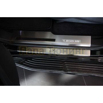 Накладки на пороги RUSSTAL (нерж., карбон, надпись) РусСталь для Lexus LX 2015-