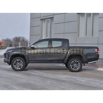 Пороги труба 120х60 овал с проступью РусСталь для Mitsubishi L200 2019-