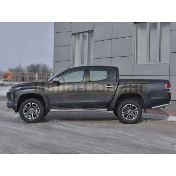 Пороги труба d76 с накладкой (вариант 1) РусСталь для Mitsubishi L200 2019-