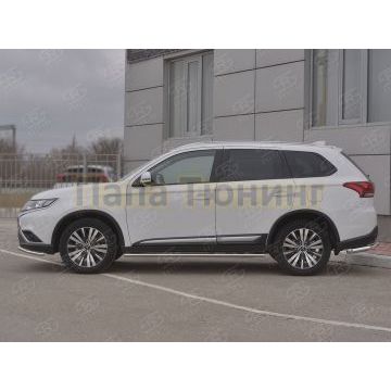 Пороги труба 75х42 овал с проступью РусСталь для Mitsubishi Outlander 2018-