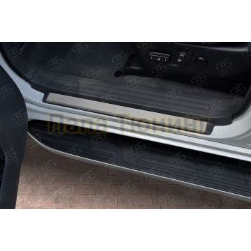 Накладки на пороги RUSSTAL (нерж., шлиф) для Toyota Land Cruiser Prado 150 2009-2017