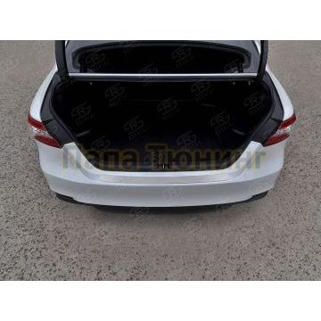 Накладка на задний бампер RUSSTAL (нерж., шлиф) для Toyota Camry 2018- Накладка на задний бампер RUSSTAL (нерж., шлиф) для Toyota Camry 2018-