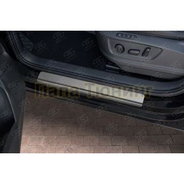 Накладки на пороги RUSSTAL (нерж., зеркало) для Skoda Karoq 2020-