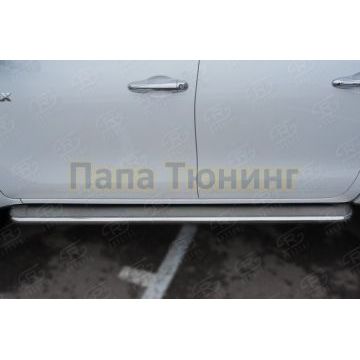 Пороги труба d42 с листом (Лист нерж,проф.нерж) (Вар.3) RUSSTAL для Toyota Hilux Black Onyx 2020-