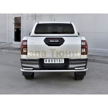 Защита заднего бампера d57 секции-d42 уголки RUSSTAL для Toyota Hilux Black Onyx 2020-