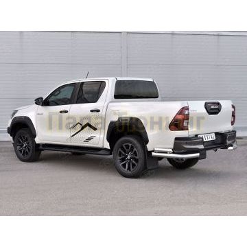 Защита заднего бампера уголки d76 секции-d57 прямая RUSSTAL для Toyota Hilux Black Onyx 2020-