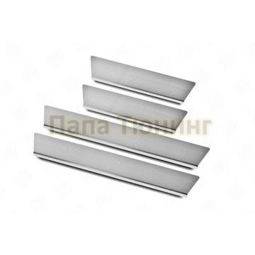 Накладки на пороги RUSSTAL (нерж., шлиф) RUSSTAL для Toyota Hilux Black Onyx 2020-