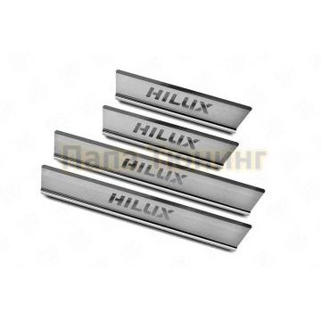 Накладки на пороги RUSSTAL (нерж., шлиф., надпись) RUSSTAL для Toyota Hilux Black Onyx 2020-