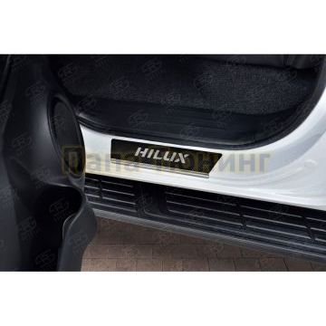 Накладки на пороги RUSSTAL (нерж., карбон, надпись) RUSSTAL для Toyota Hilux Black Onyx 2020-