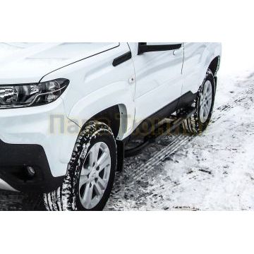 Защита порогов d57 со ступеньками стальными черная Lada Niva Travel 2020-