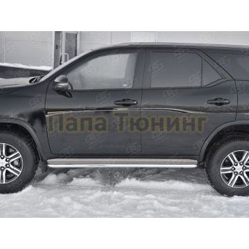 Пороги труба d42 с листом (Лист нерж, проф. нерж) (вариант 3) РусСталь для Toyota Fortuner 2020-