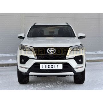 Защита переднего бампера d75х42 дуга РусСталь для Toyota Fortuner 2020-