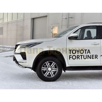 Защита переднего бампера d75х42 дуга РусСталь для Toyota Fortuner 2020-
