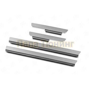 Накладки на пороги RUSSTAL (нерж., шлиф) для Toyota Camry 2018-