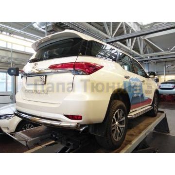 Защита задняя ОВАЛ D 75х42 ALFeco для Toyota Fortuner 2020-