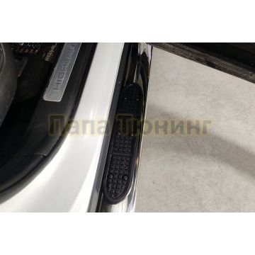 Пороги овальные с накладкой 120х60 мм ТСС для Toyota Highlander 2020-