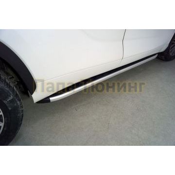 Пороги алюминиевые с пластиковой накладкой 1820 мм ТСС для Toyota Highlander 2020-