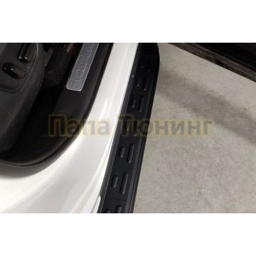 Пороги алюминиевые с пластиковой накладкой 1820 мм (карбон черные) ТСС для Toyota Highlander 2020-