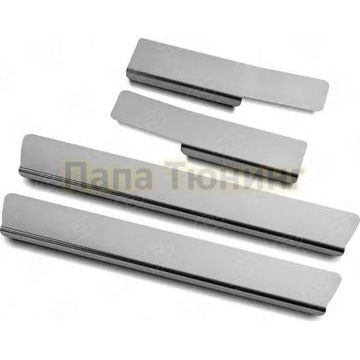 Накладки на пороги RUSSTAL (нерж., карбоy) Mazda 3 2013-2018