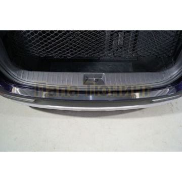 Накладка на задний бампер (лист зеркальный) ТСС для Kia Carnival 2021- Накладка на задний бампер (лист зеркальный) ТСС для Kia Carnival 2021-