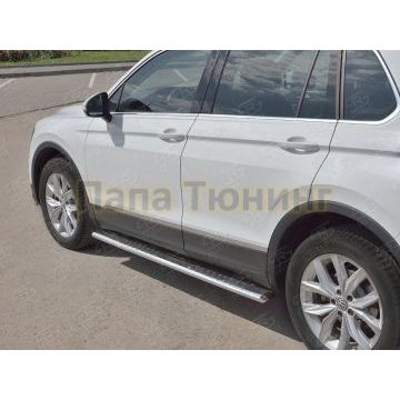 Пороги труба 120х60 овал с проступью Руссталь для Volkswagen Tiguan 2020- (кроме R-LINE)