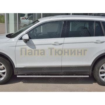 Пороги труба 75х42 овал с проступью Руссталь для Volkswagen Tiguan 2020- (кроме R-LINE)
