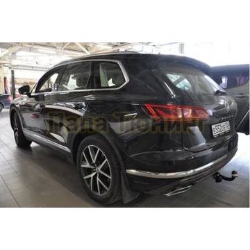 Фаркоп Bozal 3500/140 для Audi Q8 SUV 2018-/Porsche Cayenne III (PO536) SUV 2017-/ Volkswagen Touareg (CR) SUV 2018-