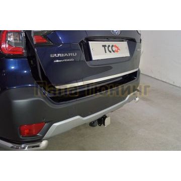 Накладка на заднюю дверь (лист зеркальный) ТСС для Subaru Outback 2021-