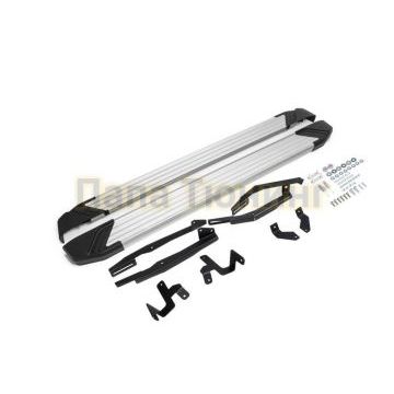 Порог-площадка Silver AutoMax для Renault Duster 2011-/Renault Arkana 2019-/ Renault Kaptur 2020-/Nissan Terrano 2014-