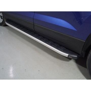 Пороги алюминиевые с пластиковой накладкой 1720 мм ТСС для Volkswagen Taos 2021- Пороги алюминиевые с пластиковой накладкой 1720 мм ТСС для Volkswagen Taos 2021-