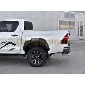 Защита заднего бампера d57 секции-d42 уголки РусСталь для Toyota Hilux 2020-
