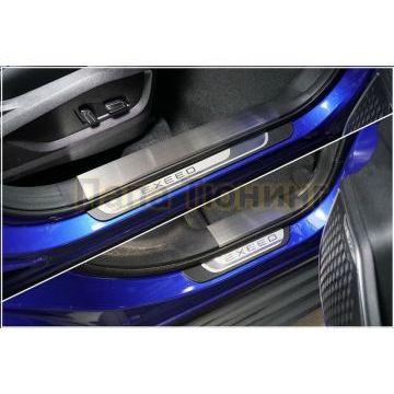 Накладки на пластиковые пороги (лист шлифованный) 4шт ТСС для Exeed LX 1.5L Turbo 2WD 2022-