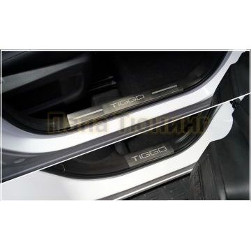 Накладки на пластиковые пороги (лист шлифованный надпись Tiggo) 4шт ТСС для Chery Tiggo 4 pro 2022-