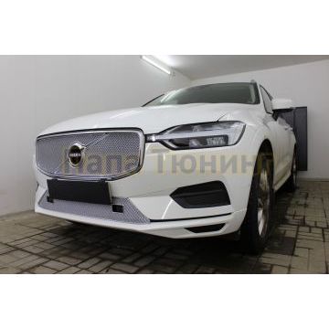 Защита радиатора Папа Тюнинг Volvo XC60 2017- chrome низ с парктроником PREMIUM (R-Design)