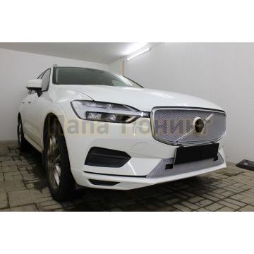Защита радиатора Папа Тюнинг Volvo XC60 2017- chrome низ с парктроником PREMIUM (R-Design)