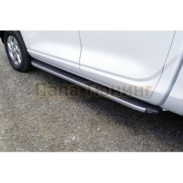 Пороги алюминиевые с пластиковой накладкой (карбон серебро) 2020 мм ТСС для Great Wall POER KINGKONG 2023-