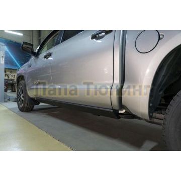 Пороги выдвижные электрические ОЕМ для Toyota Tundra III 2021-2023