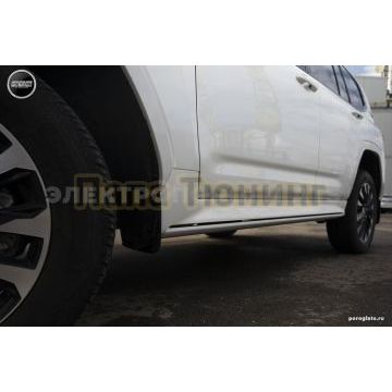 Пороги выдвижные электрические ОЕМ для Toyota Land Cruiser 300 white 2023-
