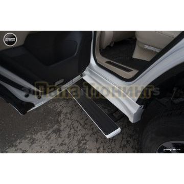 Пороги выдвижные электрические ОЕМ для Toyota Land Cruiser 300 white 2023-